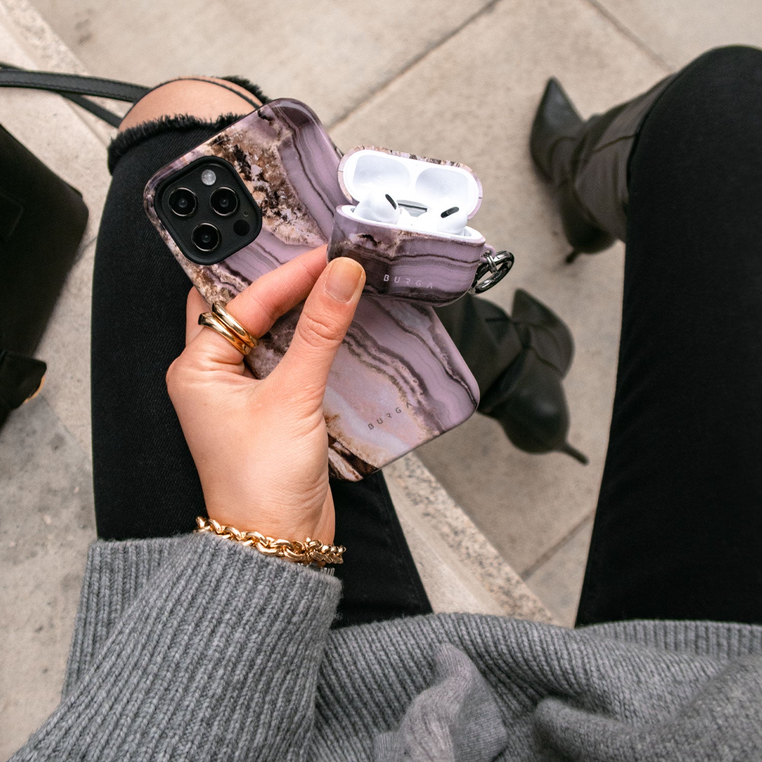 Golden Taupe - Fashion iPhone 15 Case