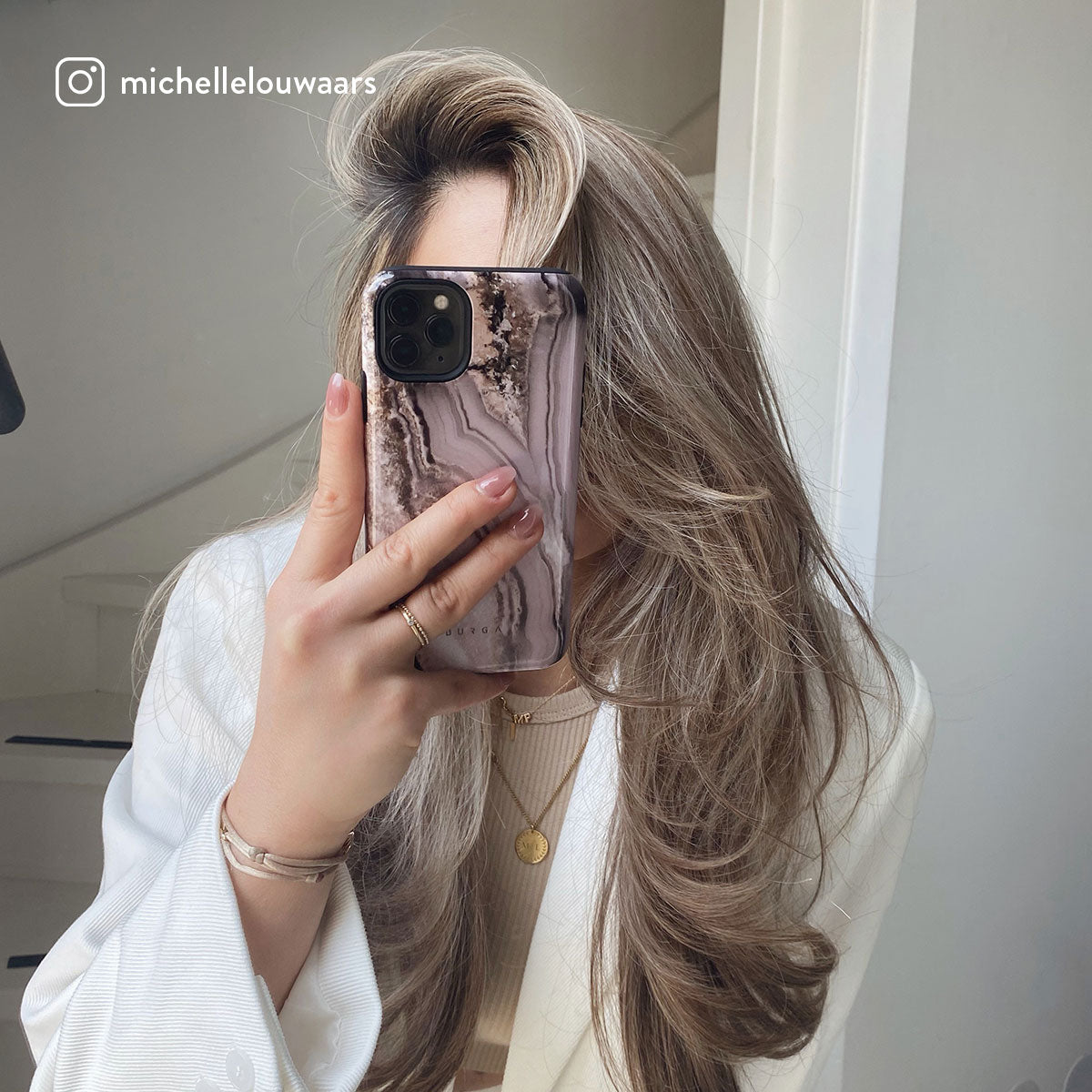 Golden Taupe - Fashion iPhone 15 Case