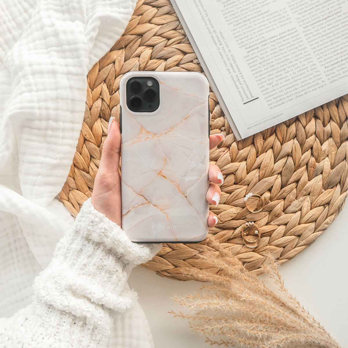 Vanilla Sand - Marble iPhone 15 Case