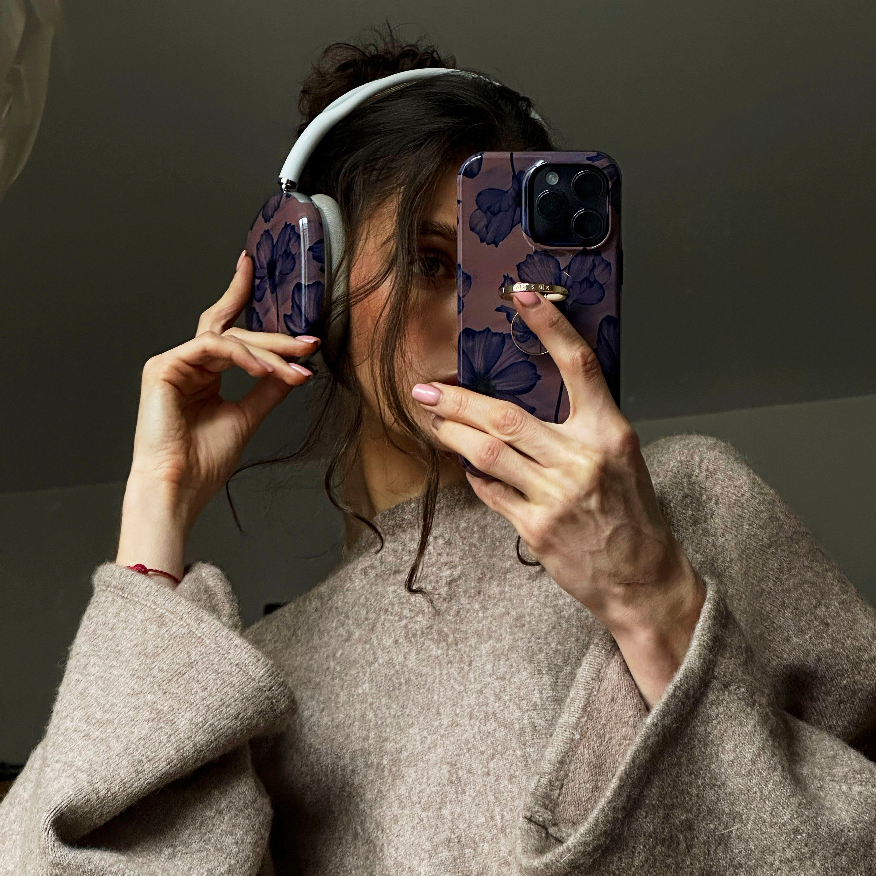 Velvet Night - iPhone 15 Case